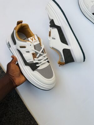 ODOGWU ADULT SNEAKERS  
( unisex )