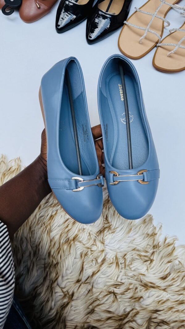 UPGRADED ADULT FLAT SHOES