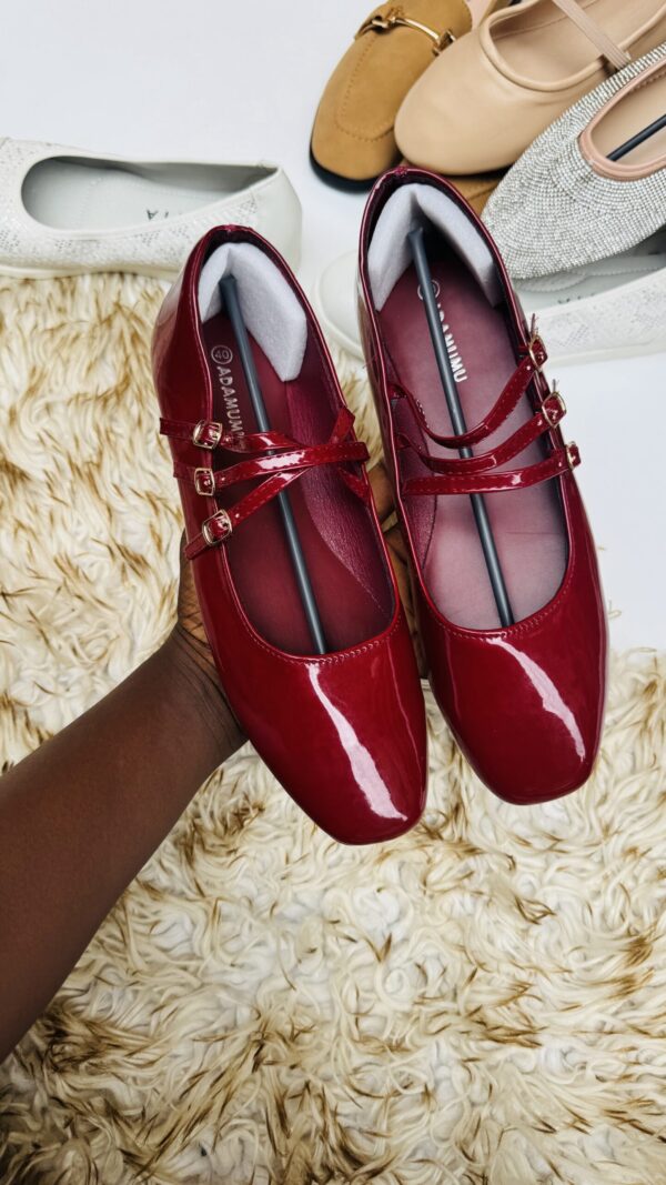 UPGRADED ADULT FLAT SHOES