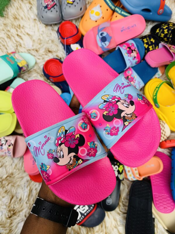 KIDDIES CROCS  / SLIDES