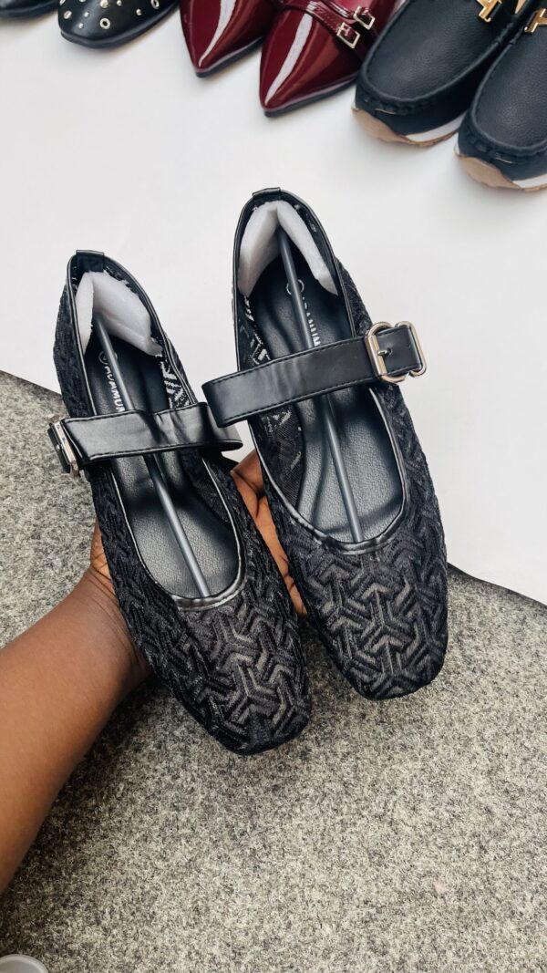 UPGRADED ADULT FLAT SHOES