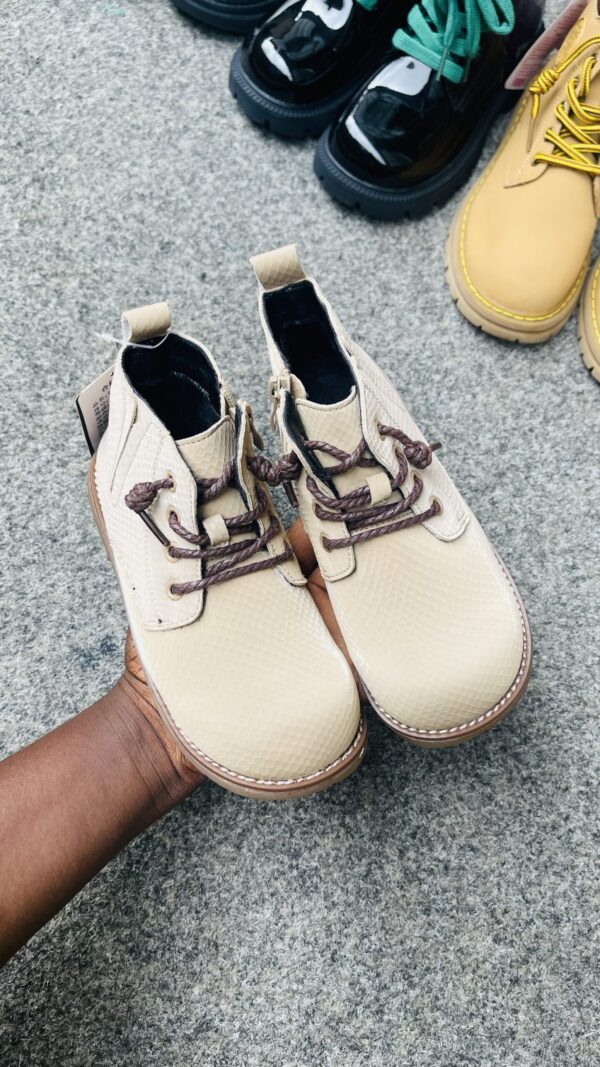 UNISEX KIDDIES BOOTS