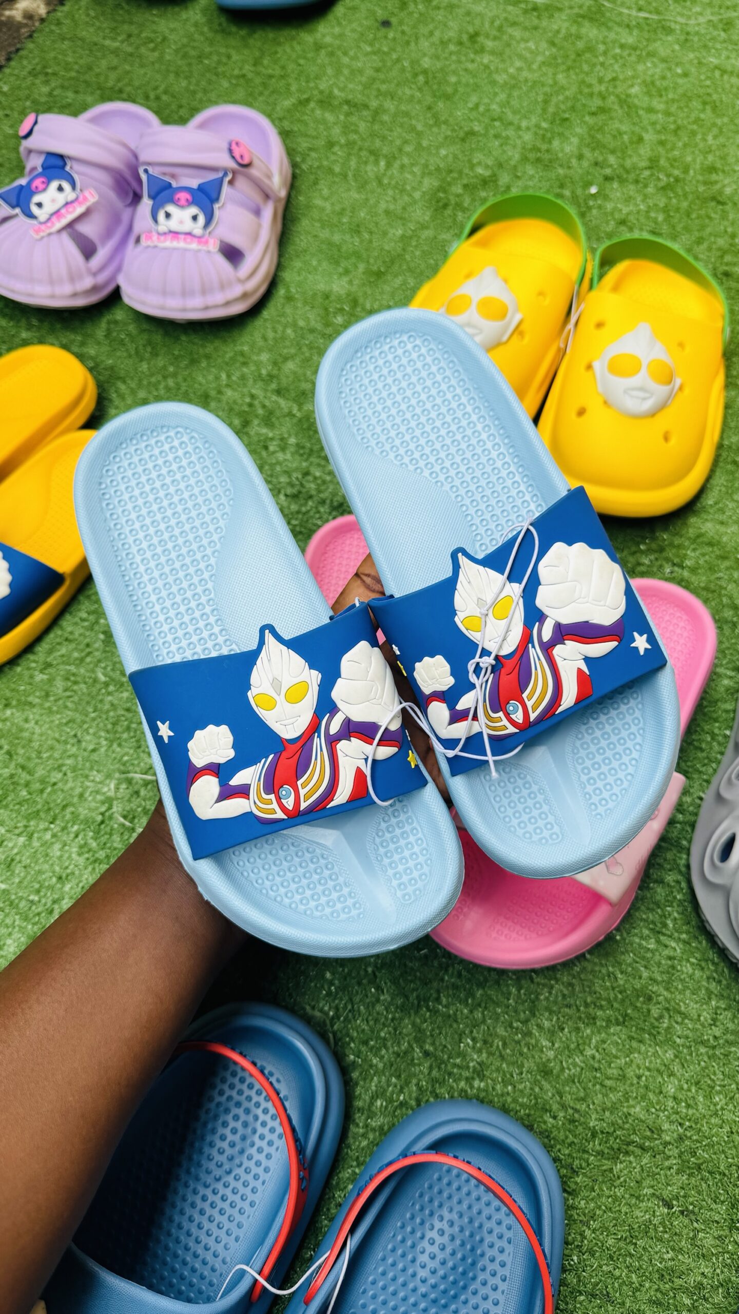 KIDDIES CROCS  / SLIDES