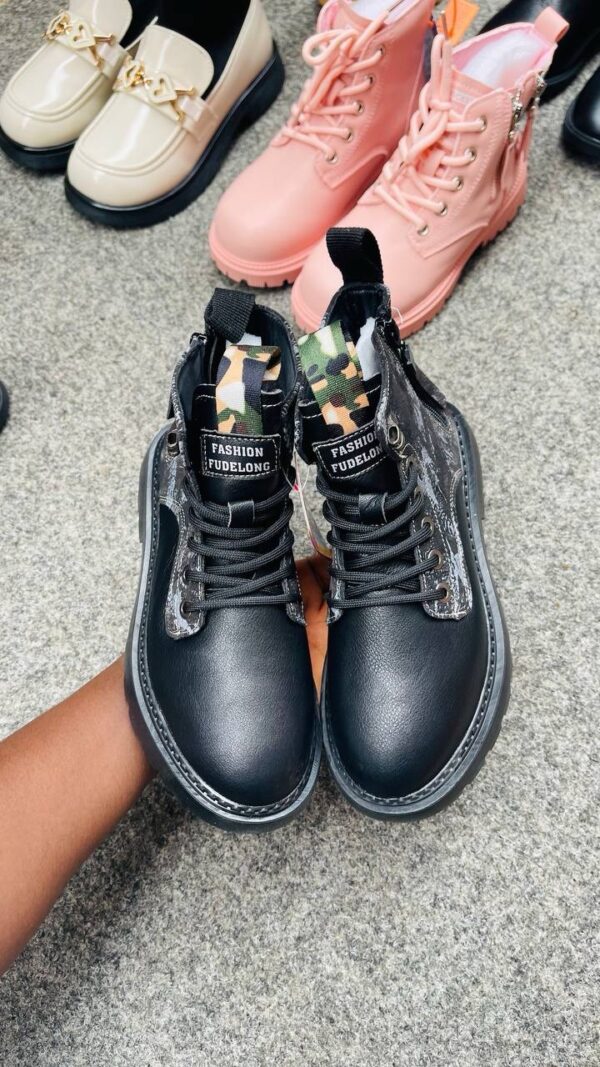 UNISEX KIDDIES BOOTS