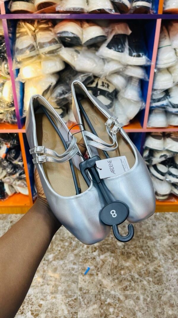 UPGRADED ADULT FLAT SHOES