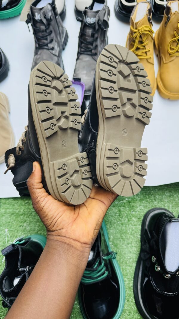 UNISEX KIDDIES BOOTS