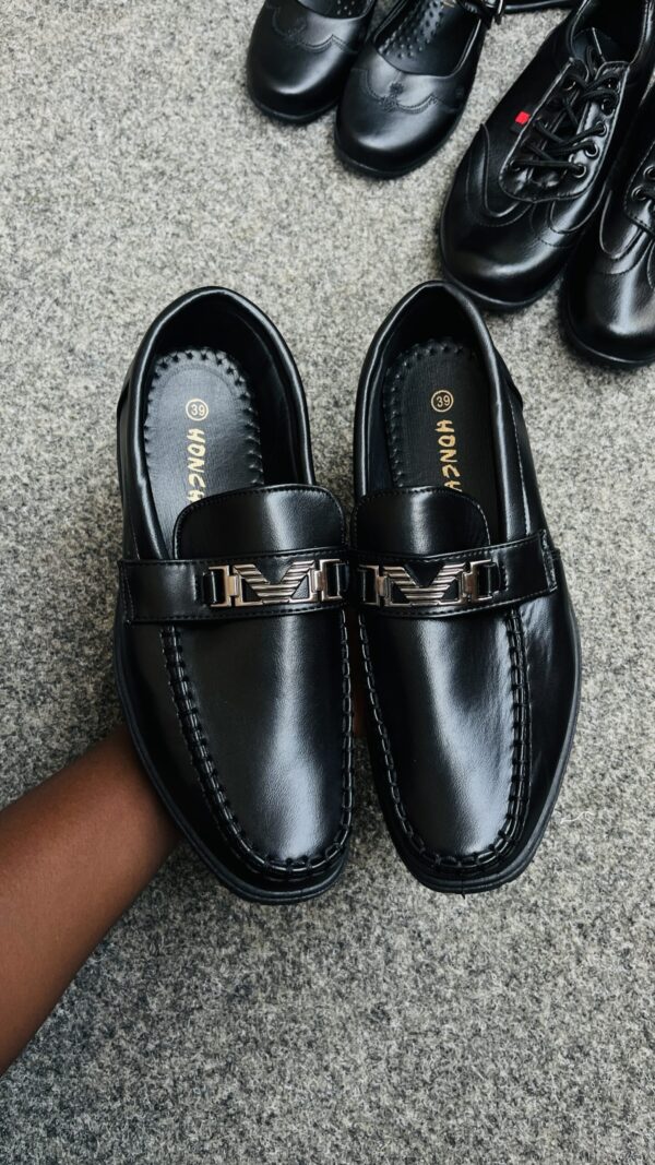 #SCHOOL SHOES  ( UNISEX STOCK MIX)