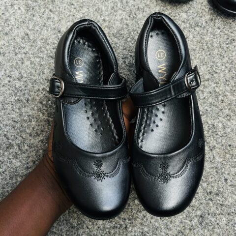 #SCHOOL SHOES  ( UNISEX STOCK MIX)