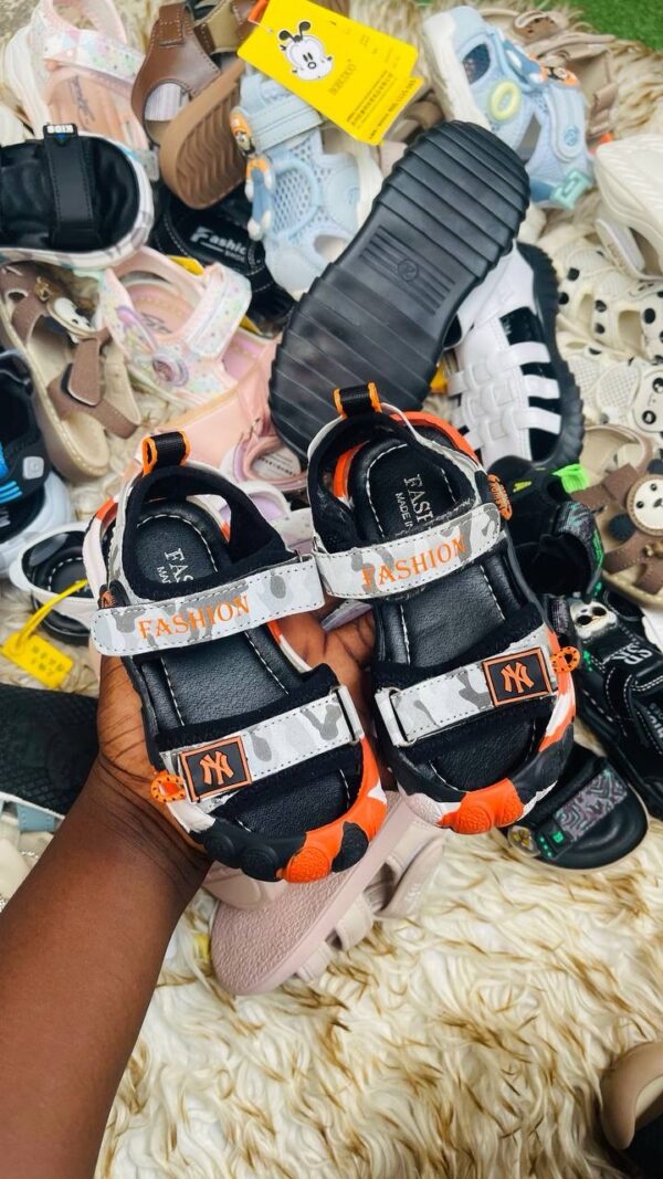 TODDLERS UNISEX SANDALS