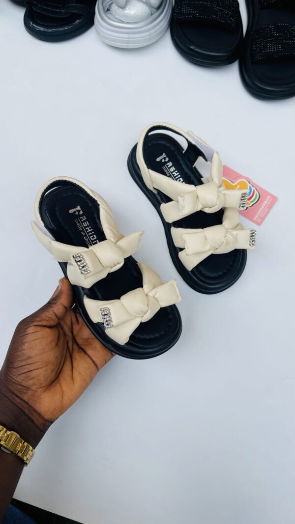 SHAKARA GIRLS SANDALS