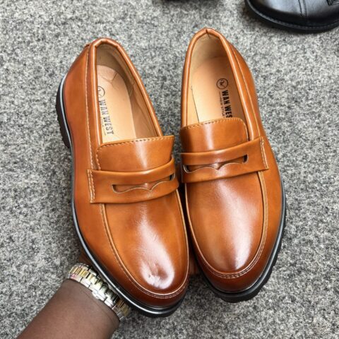 CHAIRMEN BOYS SHOES