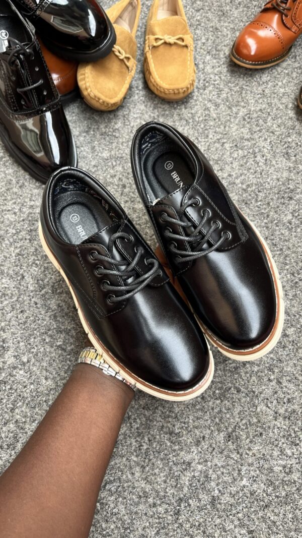 CHAIRMEN BOYS SHOES