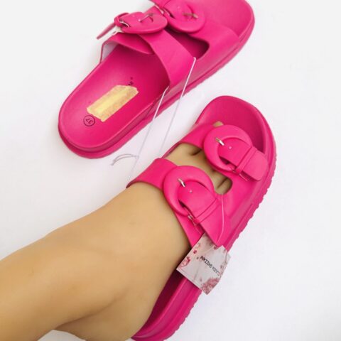 SLIPPERS / SANDALS MIX