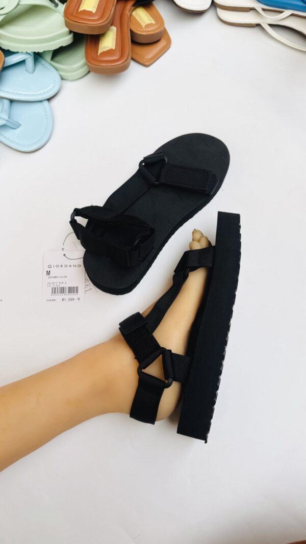 SLIPPERS / SANDALS MIX