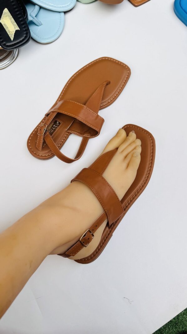 SLIPPERS / SANDALS MIX