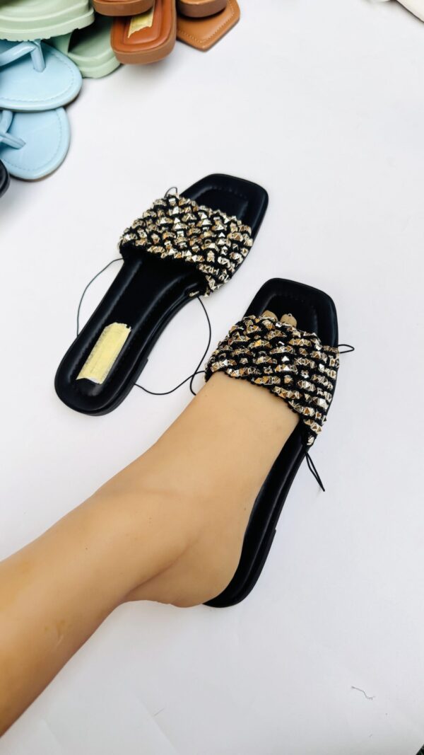 SLIPPERS / SANDALS MIX