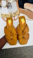 SLIPPERS & SANDALS MIX