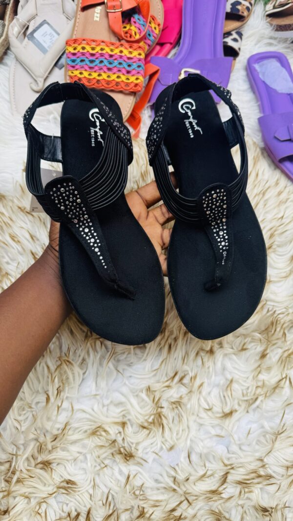 SLIPPERS / SANDALS MIX
