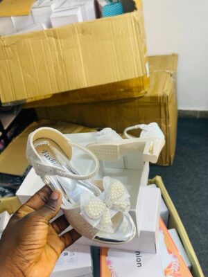 PRETTY GIRLS HEELS SANDALS