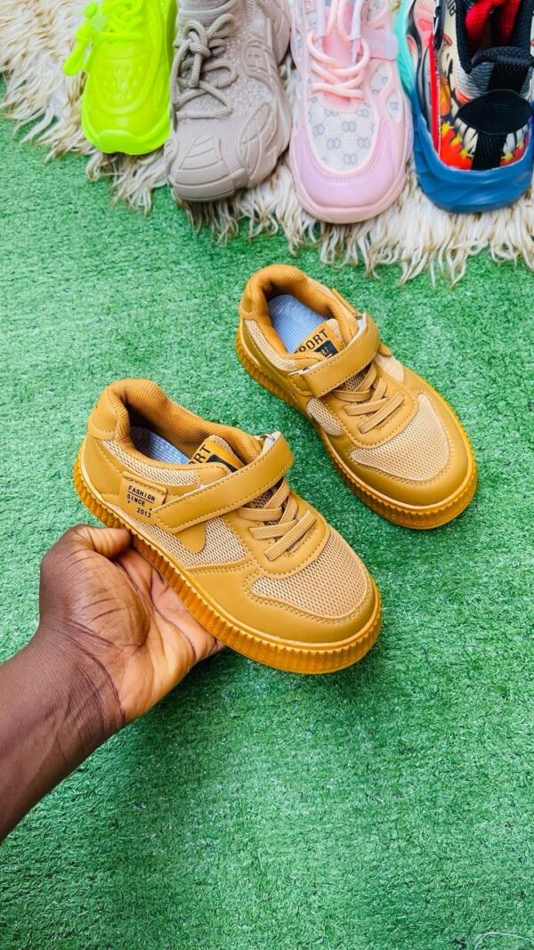 PEPPER DEM PRO KIDDIES SNEAKERS