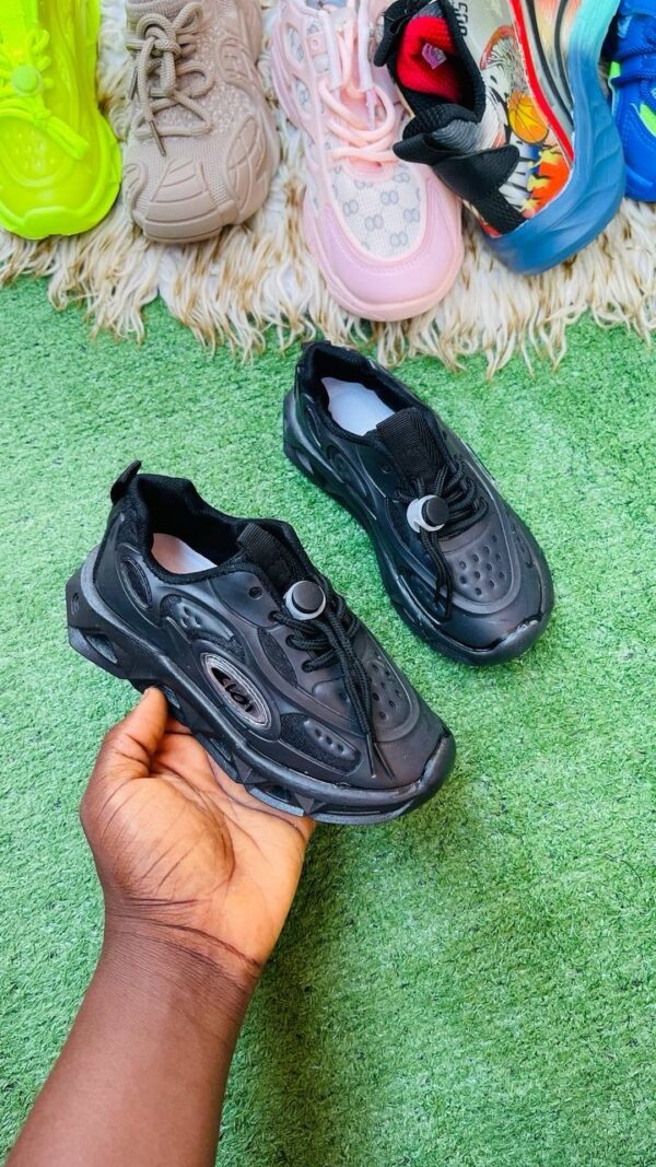 PEPPER DEM PRO KIDDIES SNEAKERS