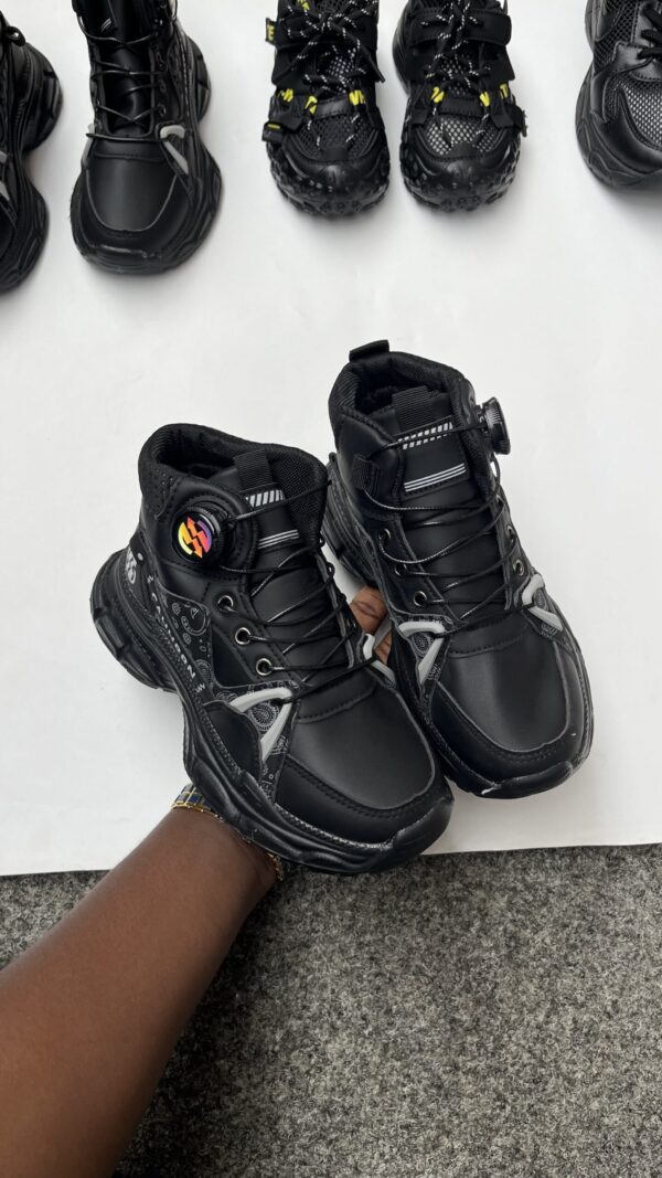 #BLACK KIDDIES SCHOOL SNEAKERS